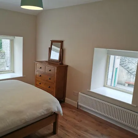 The Stableyard Apartment *